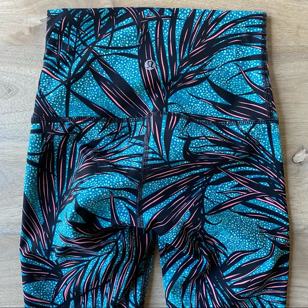 Lululemon high rise crops